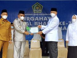 Menteri Agama RI Anugerahi Wali Kota Penghargaan Khusus