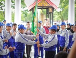 Wali Kota Lepas Kontingen Banda Aceh ke Popda Aceh di Meulaboh