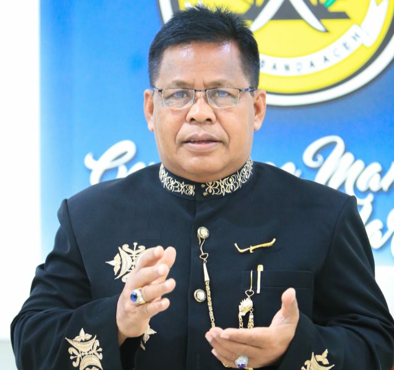 Ketua Umum Masyarakat Ekonomi Syariah (MES) Aceh, H. Aminullah Usman, SE. Ak, MM.