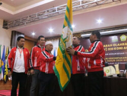 Lanjutkan Estafet Mualem, Abu Razak Komandoi KONI Aceh