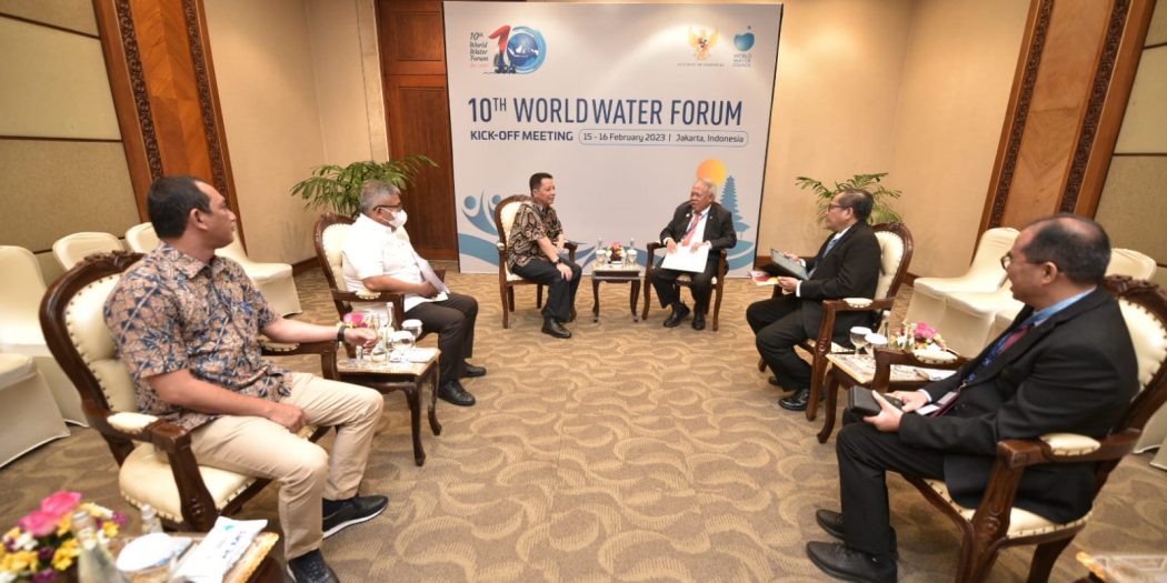 Penjabat Gubernur Aceh, Achmad Marzuki didampingi Sekda Aceh Bustami menjelaskan terkait Venue PON XXI Aceh-Sumut tahun 2024 di hadapan Menteri PUPR Basuki Hadimuljono di Jakarta Convention Center (JCC) Jakarta Pusat, Kamis 16 Februari 2023 (Foto: Humas BPPA)