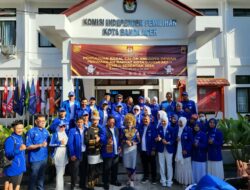 Aminullah Pimpin Pendaftaran Bacaleg PAN DPRK Banda Aceh ke KIP