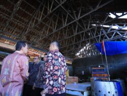 Kunjungi Pasar Al Mahirah, Amiruddin Pastikan Atap Bocor Segera Diperbaiki