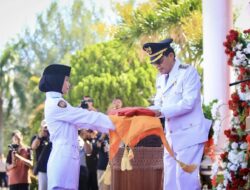 Pj Wali Kota Amiruddin Irup Penurunan Bendera 17 Agustus 2023