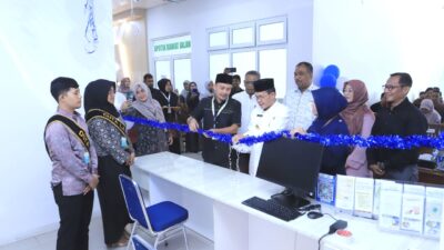 Amiruddin Launching Pojok Informasi RSUD Meuraxa