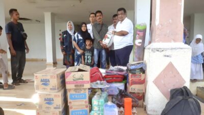 Langkah Cepat Arie Maulakafka Serahkan Bantuan Masa Panik untuk Korban Kebakaran Rusunawa