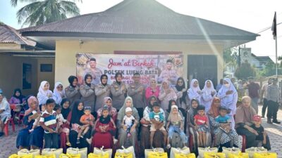 Cegah Stunting, Warga Lueng Bata Terima Bantuan Sembako dari Polresta
