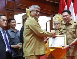 Penghargaan Prof Madjid Ibrahim, Kado Spesial di Moment HUT Kota ke 819