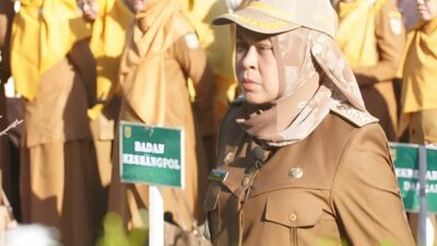 Camat Lueng Bata, Dra Sukmawati