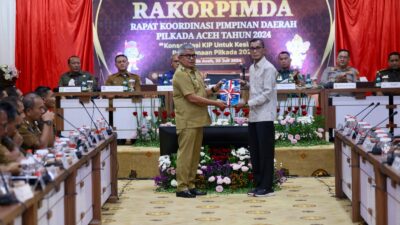 Pj Gubernur Minta Pemerintah Kabupaten/Kota Tuntaskan Dana Hibah untuk KIP dan Panwaslih