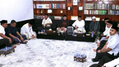 Pj Gubernur Bustami Silaturrahmi ke Kediaman Ulama Karismatik Aceh