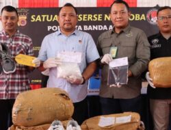 Sembunyikan 991 Gram Sabu Dalam Sepatu Saat Akan Terbang ke Jakarta, 2 Pria Ditangkap