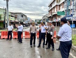 Kadishub Wahyudi Tinjau Lokasi Kendaraan Naik ke Atas Pembatas Jalan