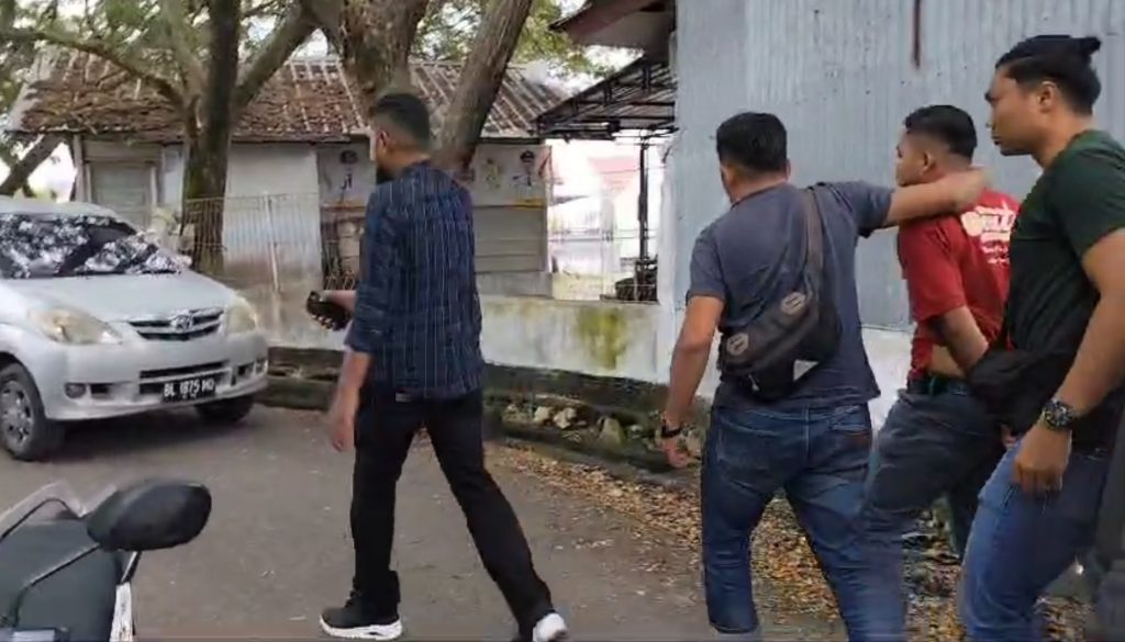 Unit Reskrim Polsek Kuta Alam bersama Tim Opsnal Satreskrim Polresta Banda Aceh bekuk Sales Penjual Kopi Sachet.