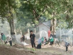 Mahasiswa KPM STAI Tgk Chik Pante Kulu Ziarah dan Gotong Royong di Makam Laksamana Malahayati