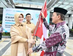 Diiringi Takbir, Wali Kota Illiza Lepas Kafilah MTR Kwarcab Banda Aceh