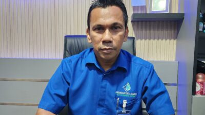 Kepala Bagian Umum Perumdam Tirta Daroy Banda Aceh, Azhari.