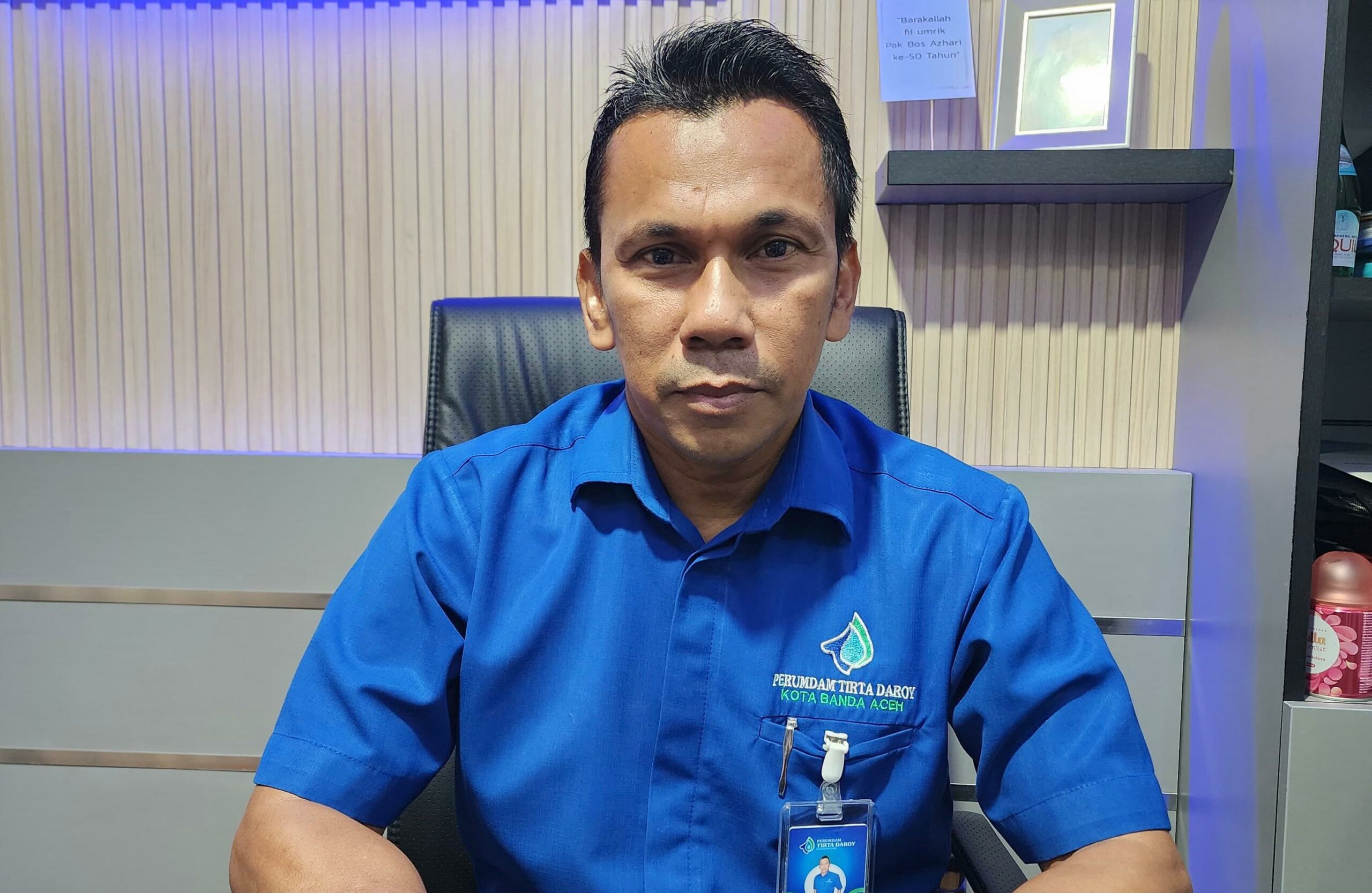 Kepala Bagian Umum Perumdam Tirta Daroy Banda Aceh, Azhari.