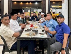 Usai Tarawih, Fraksi PAN DPRK Banda Aceh Ngopi Bareng Aminullah Usman Perkokoh Sinergitas