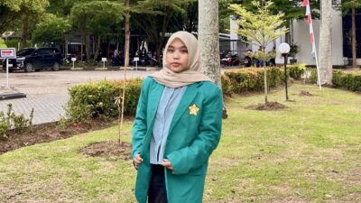 Mahasiswa Universitas Syiah Kuala Prodi Pendidikan Bahasa Indonesia, Asyifa Nanda Farida.